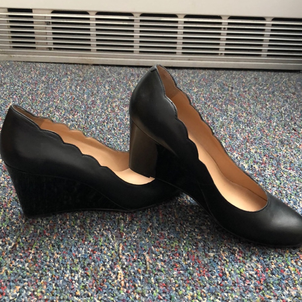 SCALLOPED WEDGES